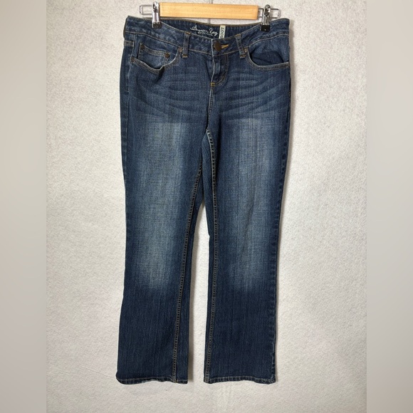 American Rag Boot Cut Jeans Size 9R - Picture 1 of 3